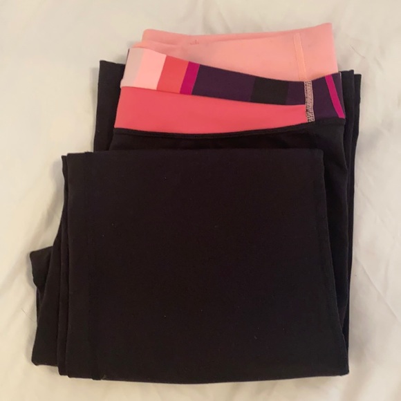 *2/40$**Lululemon athletica pants - Picture 1 of 4